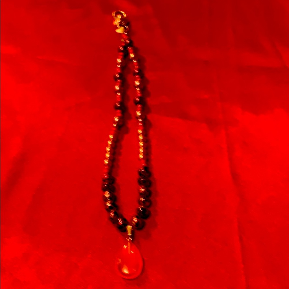 Glass bead necklace